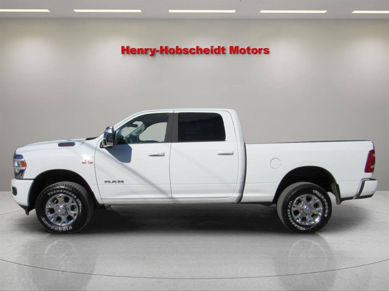 RAM 2500 Laramie Crew Cab 4WD 2024