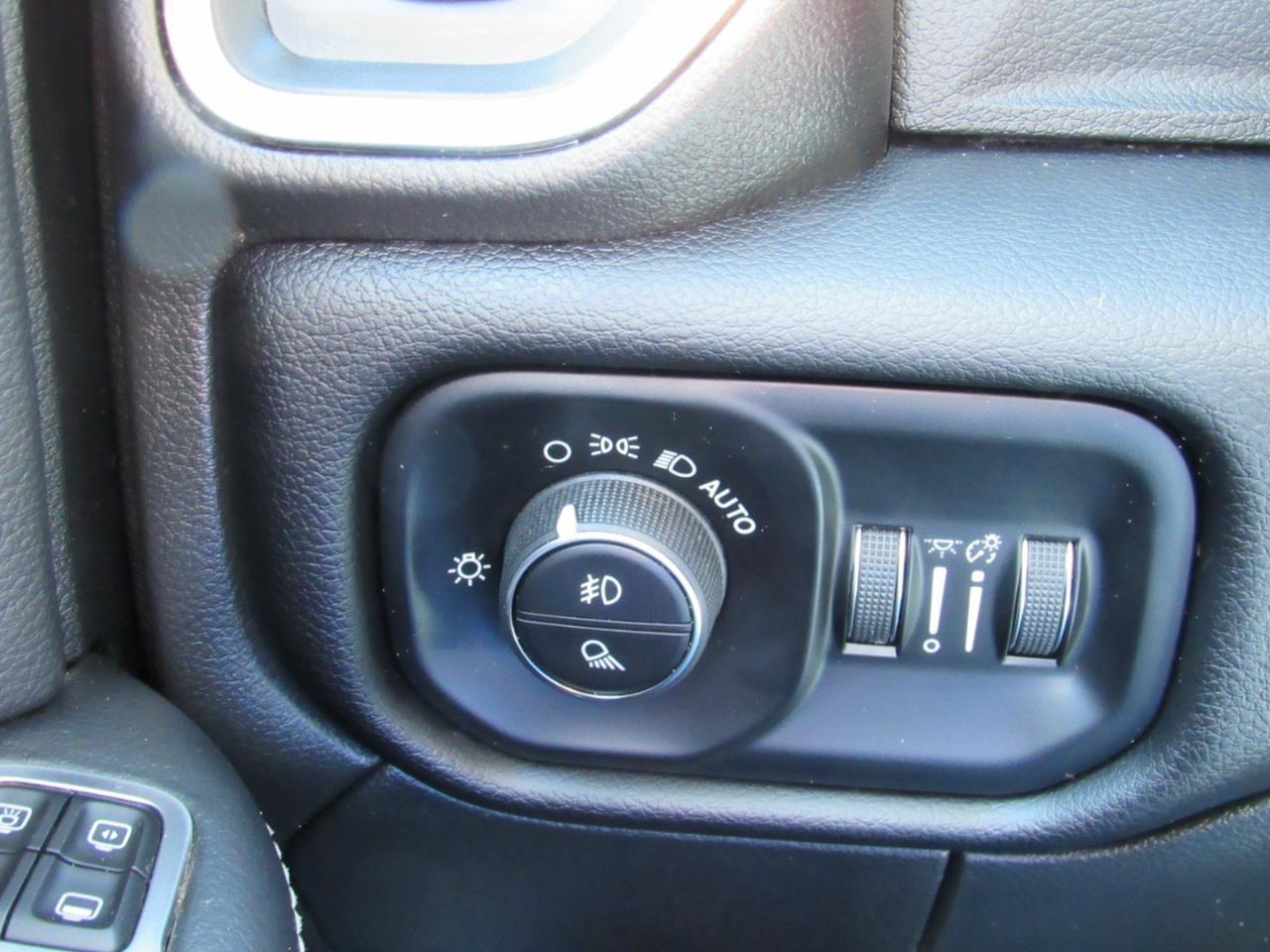 RAM 2500 Laramie Crew Cab 4WD 2024