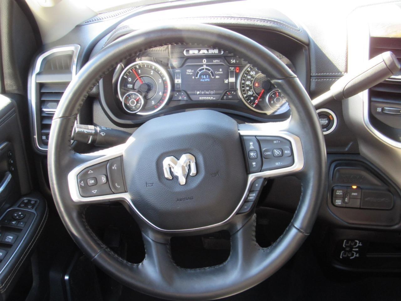 RAM 2500 Laramie Crew Cab 4WD 2024