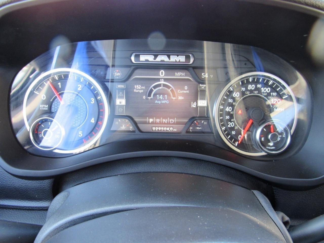 RAM 2500 Laramie Crew Cab 4WD 2024