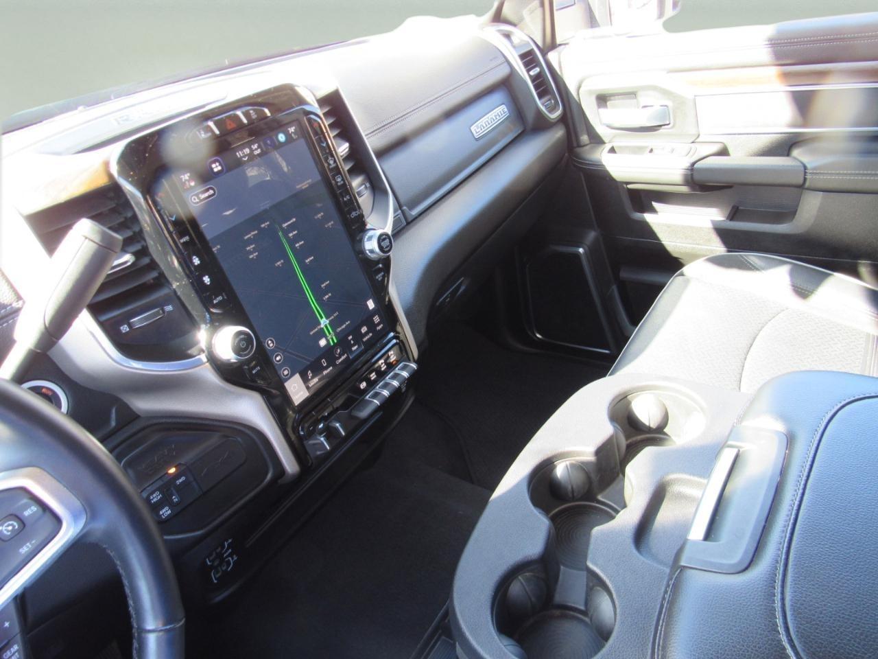 RAM 2500 Laramie Crew Cab 4WD 2024