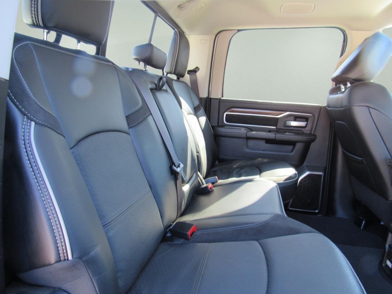 RAM 2500 Laramie Crew Cab 4WD 2024