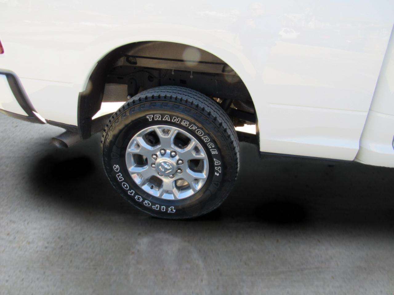 RAM 2500 Laramie Crew Cab 4WD 2024