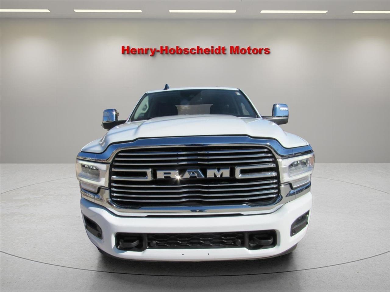 RAM 2500 Laramie Crew Cab 4WD 2024
