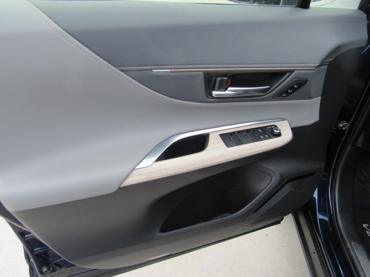 Toyota Venza XLE AWD (Natl) 2021