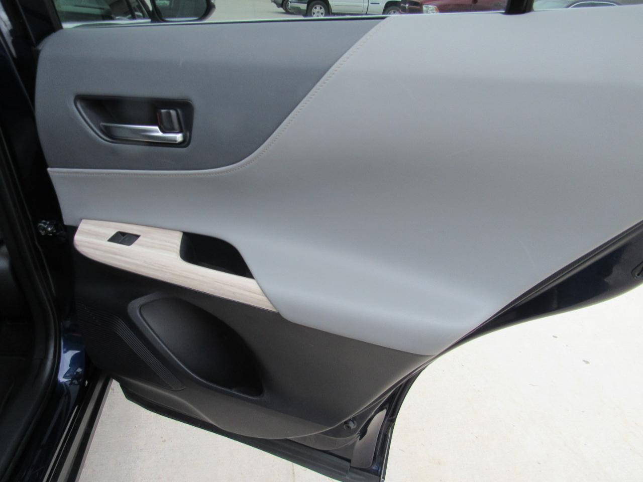 Toyota Venza XLE AWD (Natl) 2021