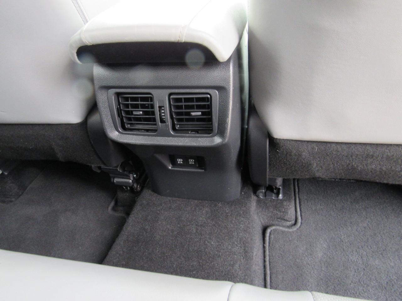 Toyota Venza XLE AWD (Natl) 2021