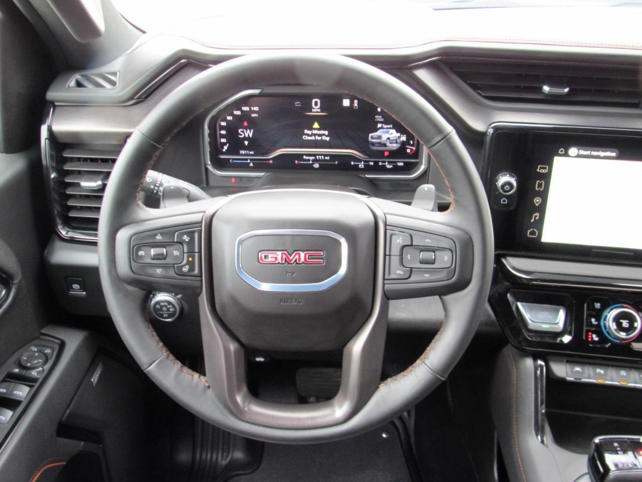 GMC Sierra 1500 AT4 Crew Cab 4WD 2025