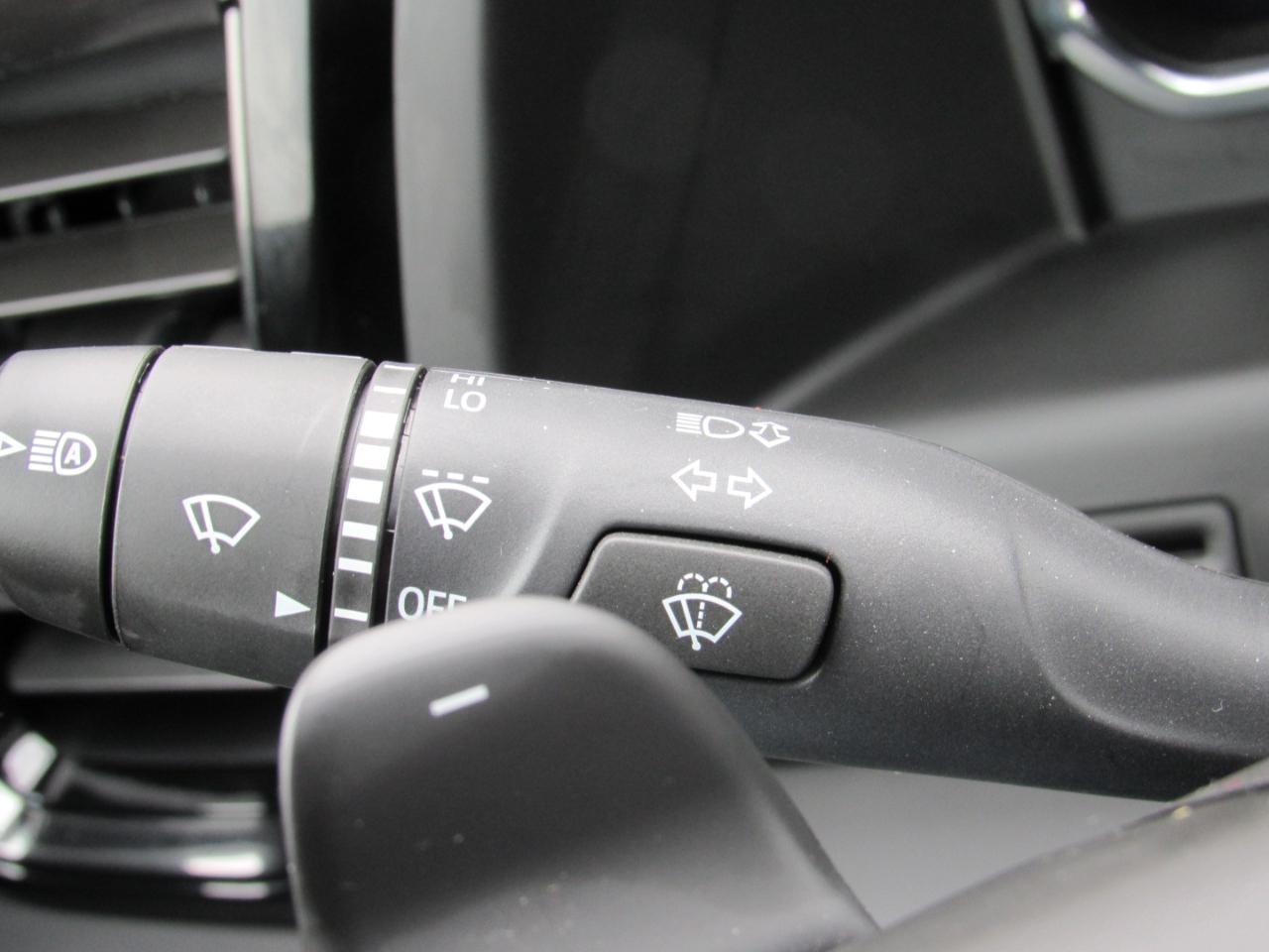 GMC Sierra 1500 AT4 Crew Cab 4WD 2025