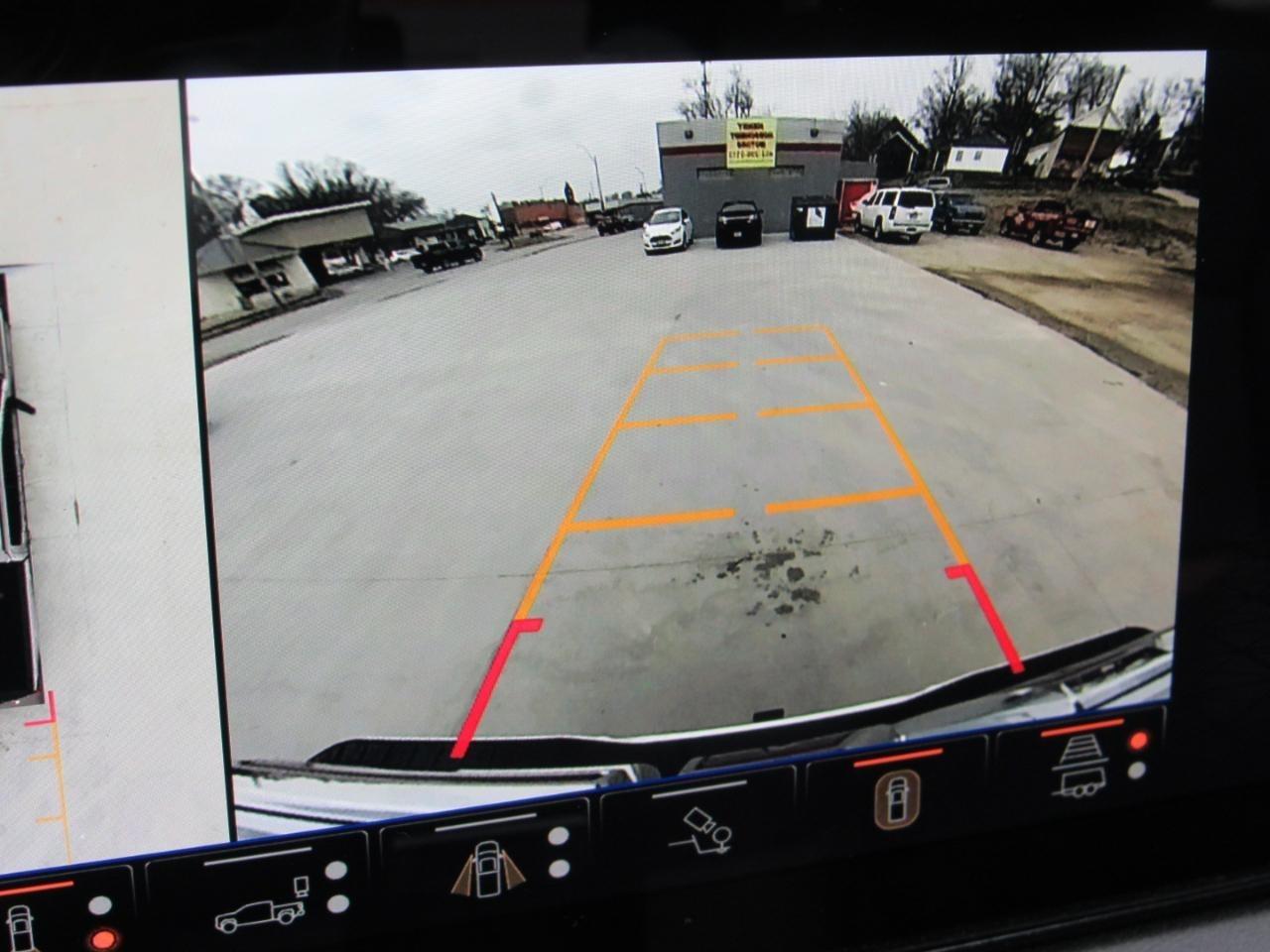 GMC Sierra 1500 AT4 Crew Cab 4WD 2025