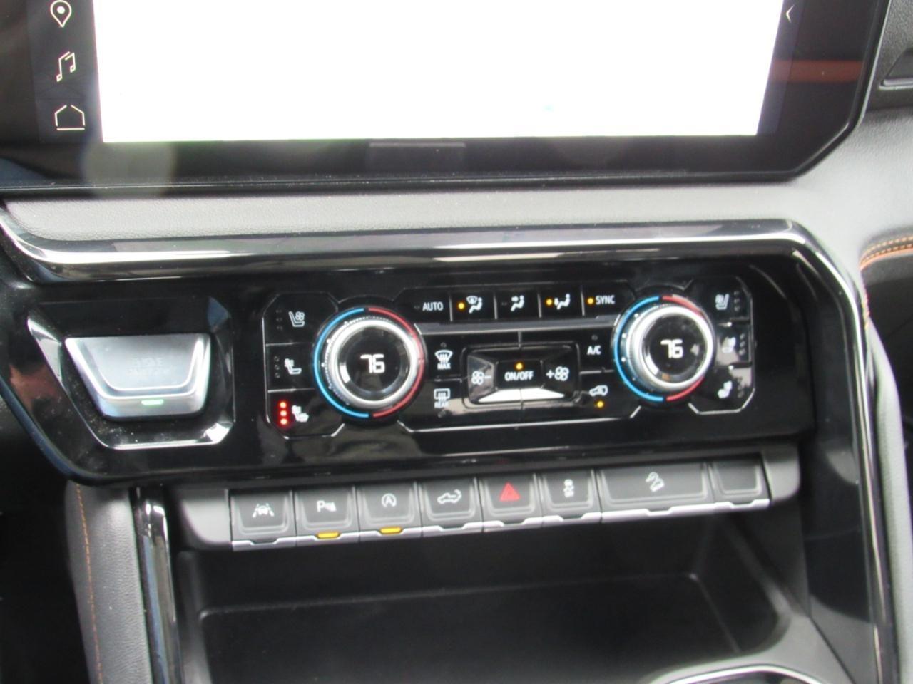 GMC Sierra 1500 AT4 Crew Cab 4WD 2025