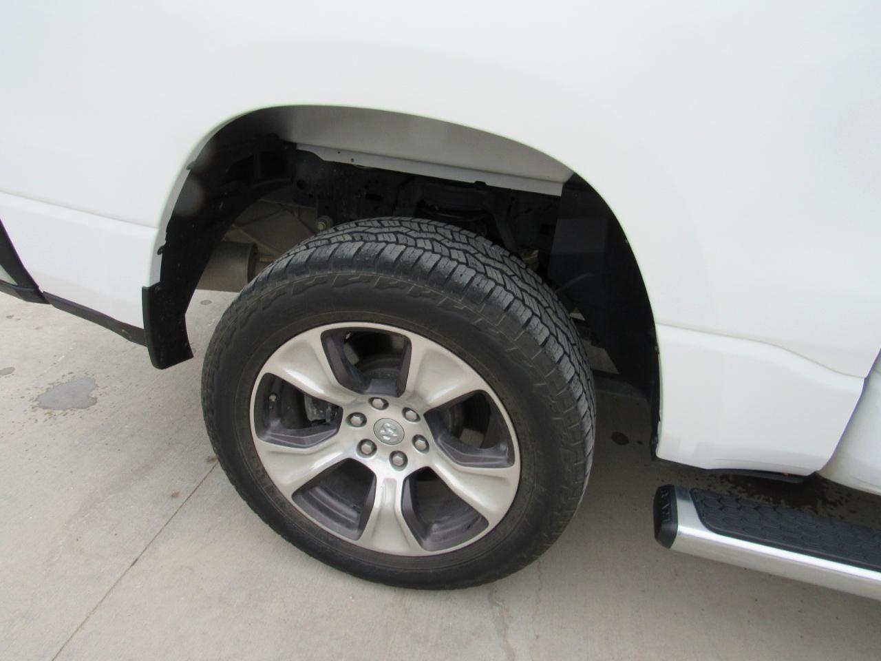 RAM 1500 Laramie Crew Cab 4WD 2023