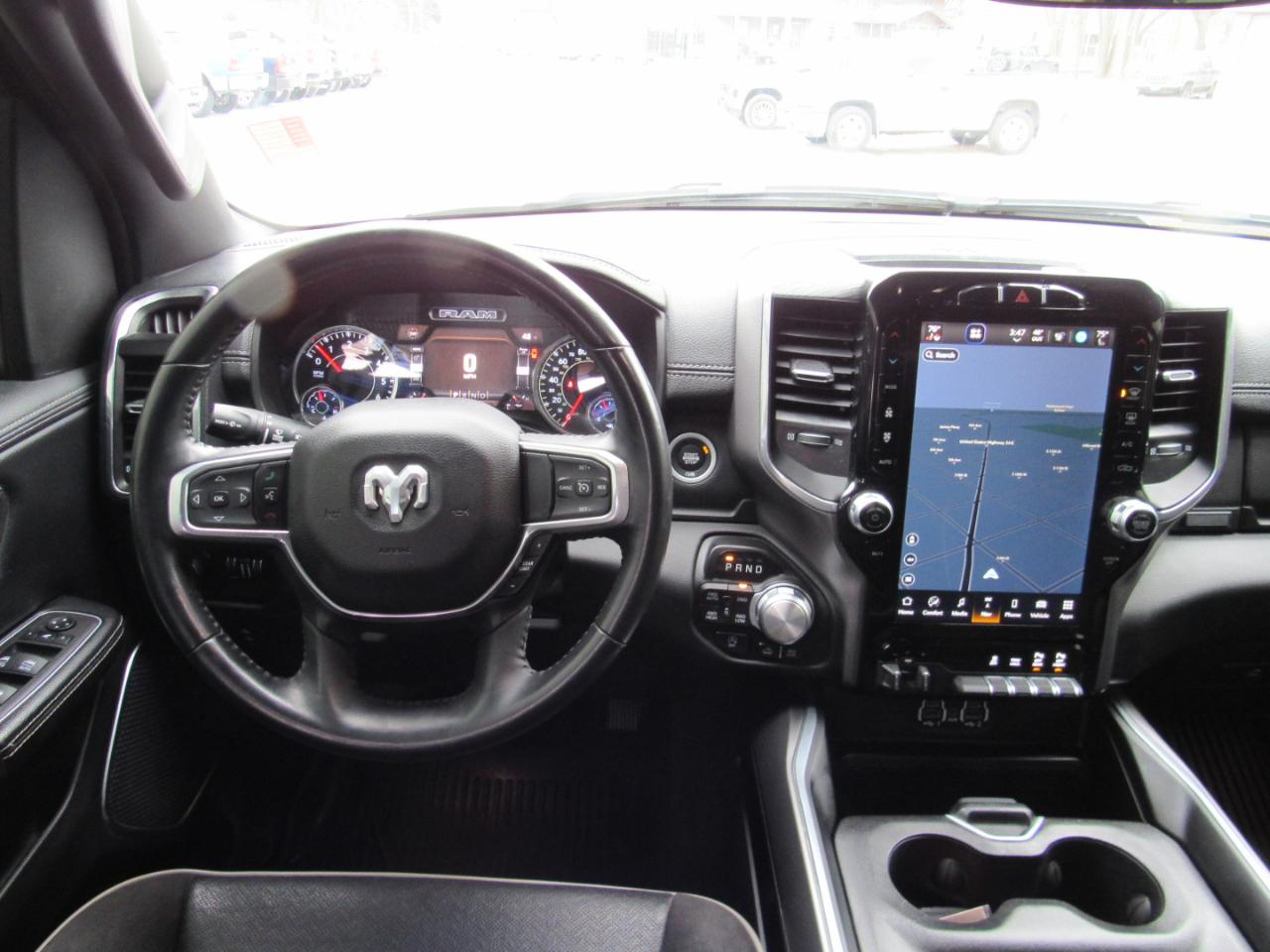 RAM 1500 Laramie Crew Cab 4WD 2023