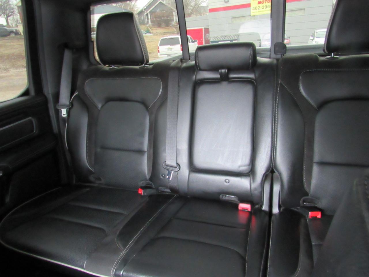 RAM 1500 Laramie Crew Cab 4WD 2023