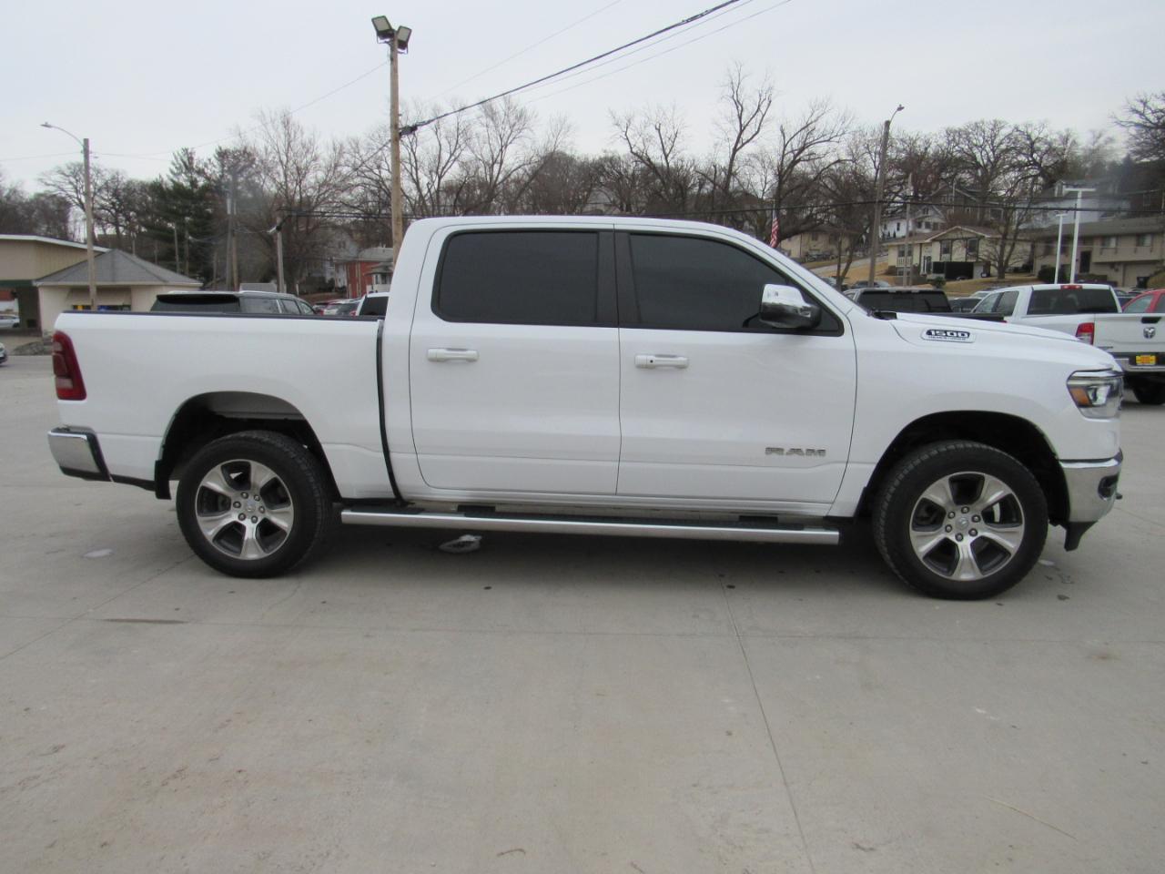 RAM 1500 Laramie Crew Cab 4WD 2023