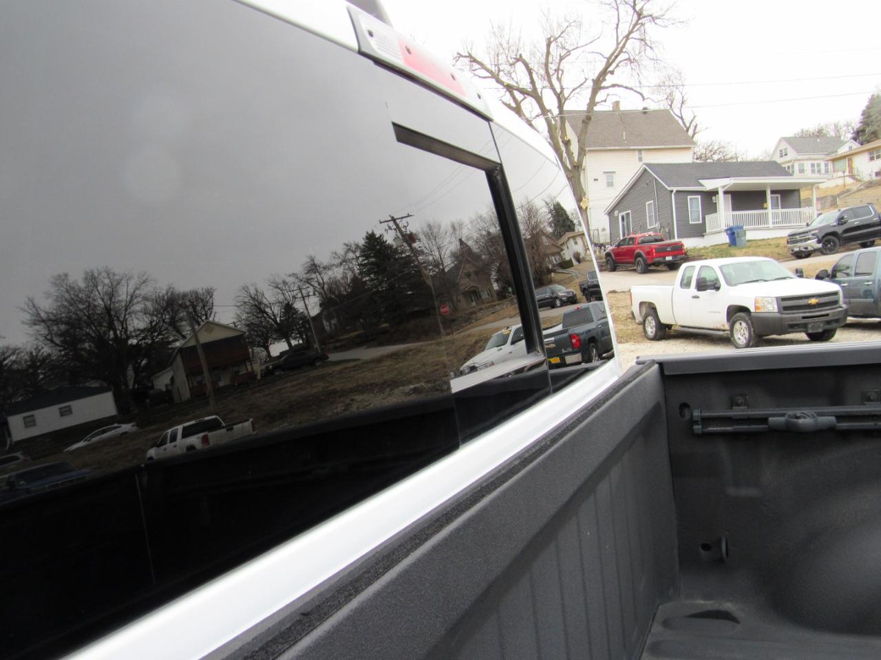 RAM 1500 Laramie Crew Cab 4WD 2023