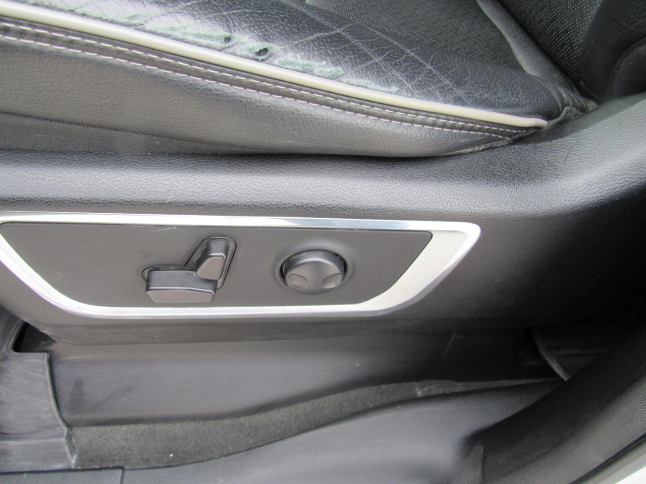 RAM 1500 Laramie Crew Cab 4WD 2023