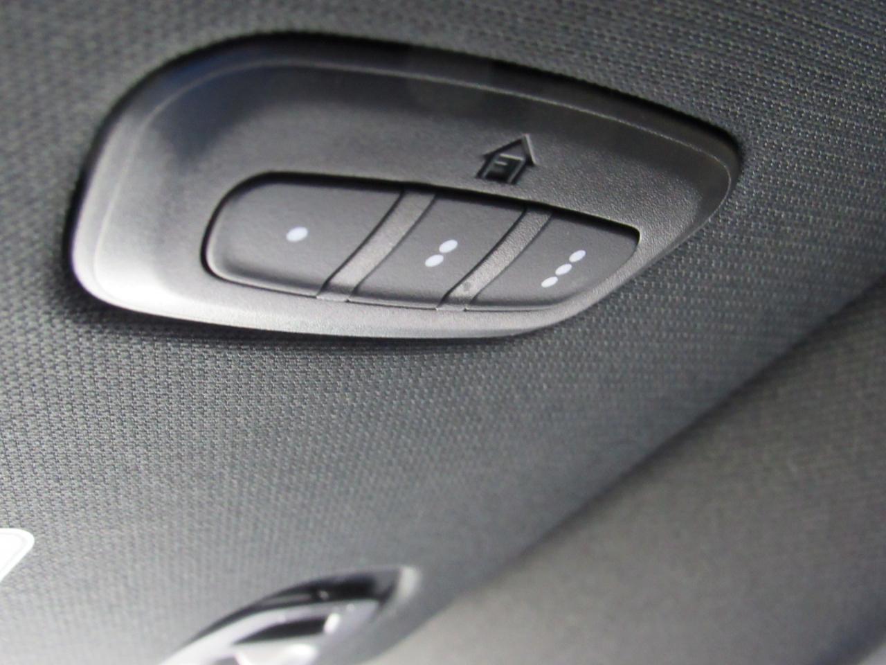 RAM 1500 Laramie Crew Cab 4WD 2023