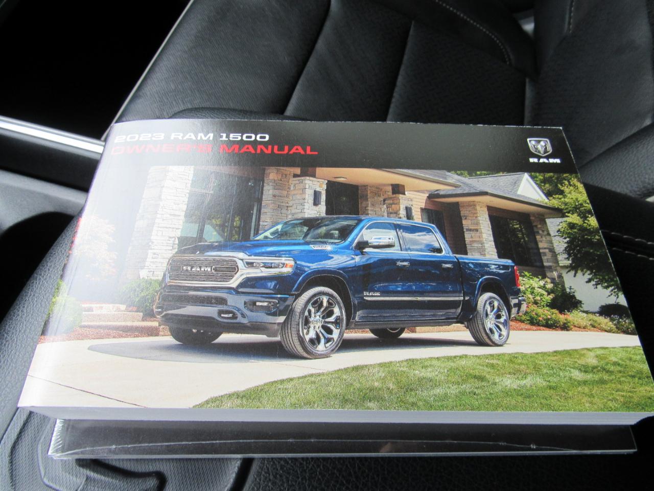 RAM 1500 Laramie Crew Cab 4WD 2023