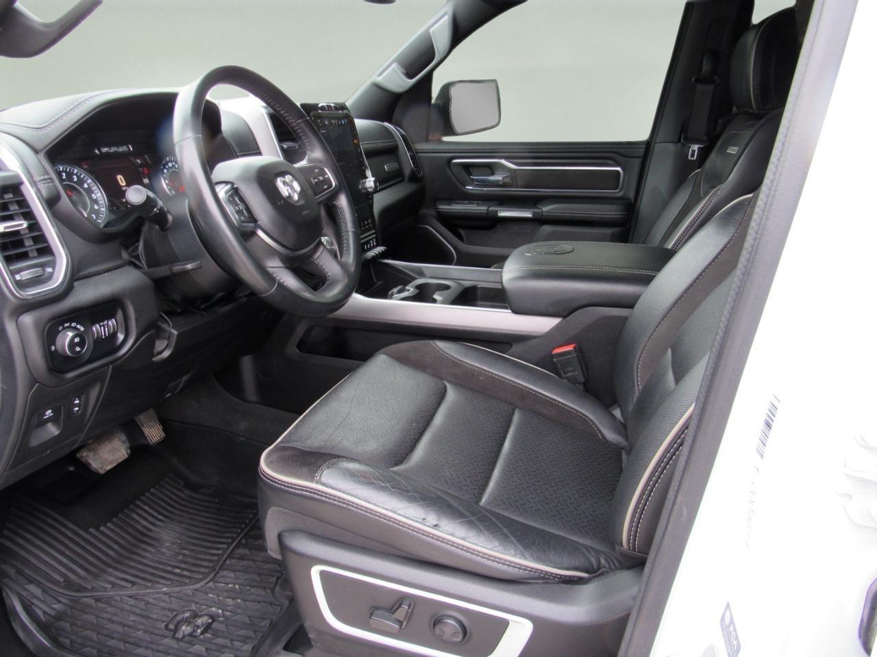 RAM 1500 Laramie Crew Cab 4WD 2023