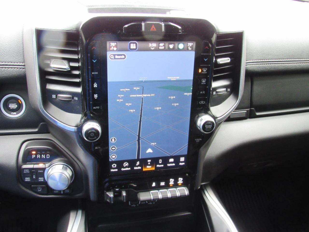 RAM 1500 Laramie Crew Cab 4WD 2023