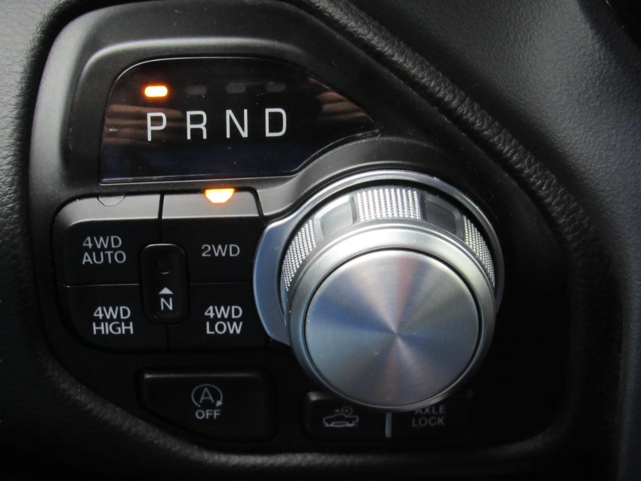 RAM 1500 Laramie Crew Cab 4WD 2023