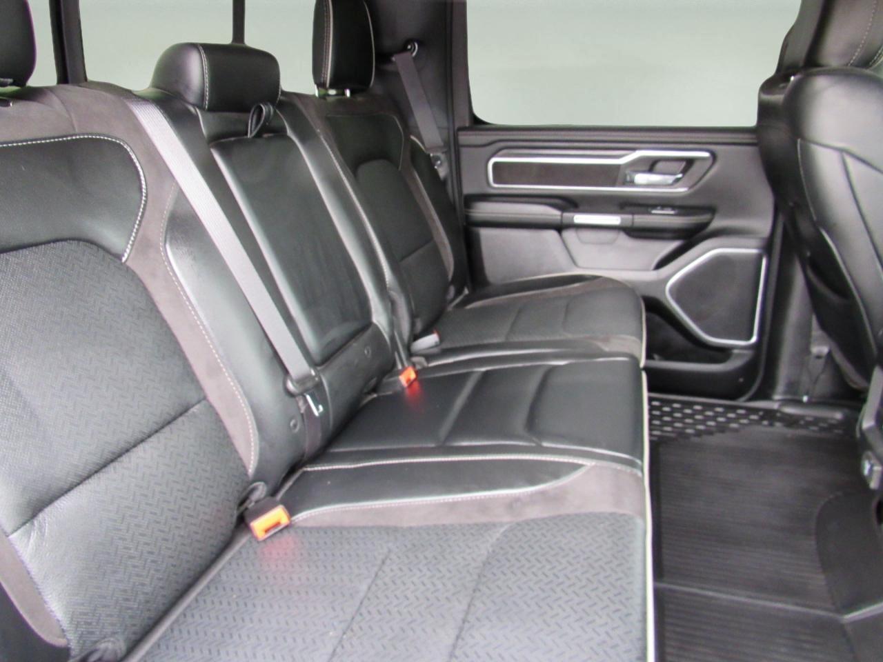 RAM 1500 Laramie Crew Cab 4WD 2023