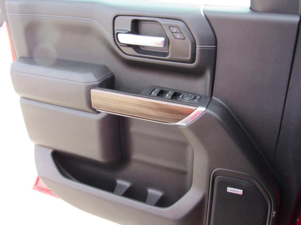 Chevrolet Silverado 1500 RST Crew Cab 4WD 2021