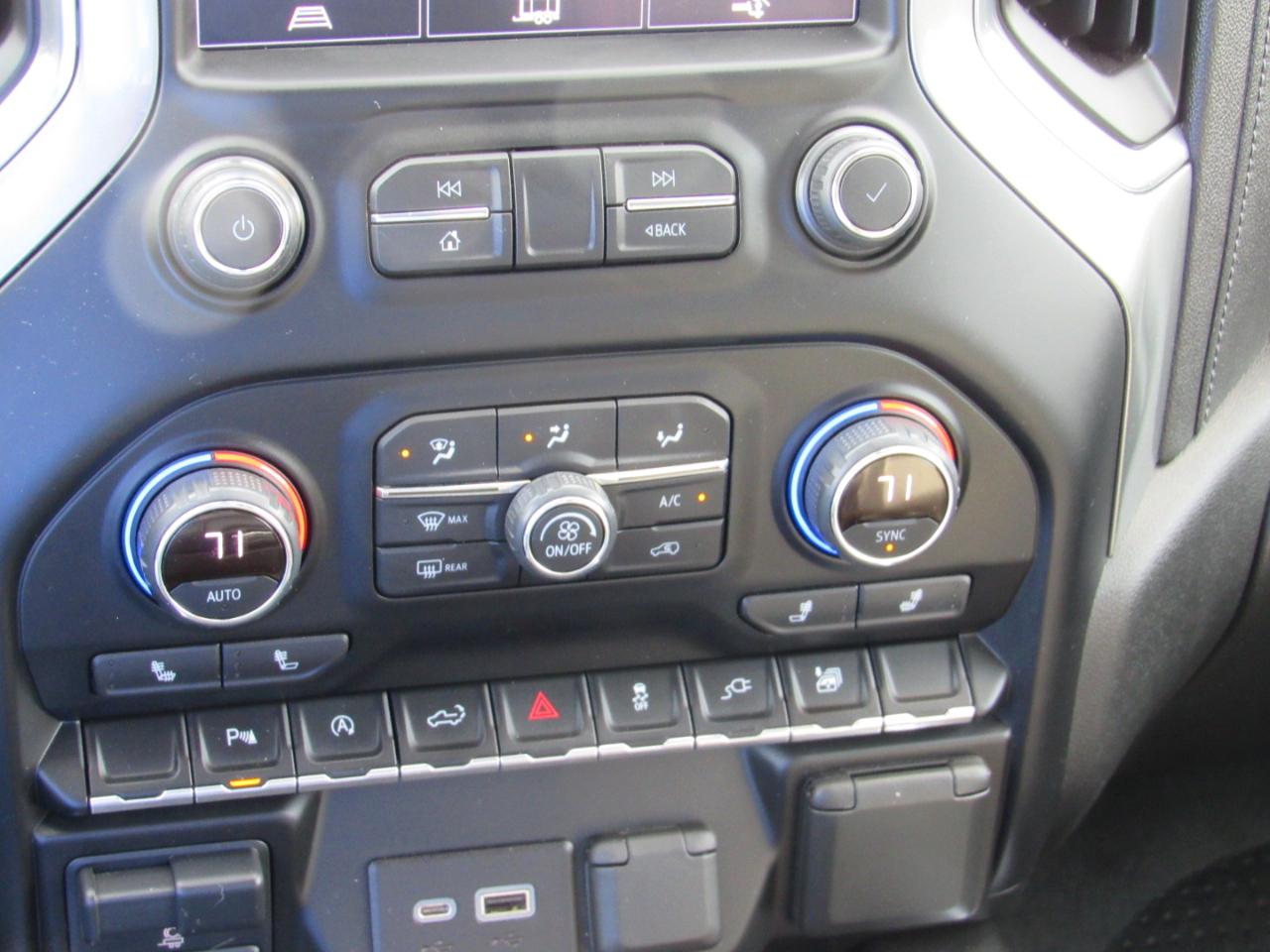 Chevrolet Silverado 1500 RST Crew Cab 4WD 2021