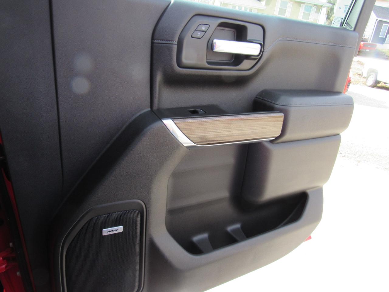 Chevrolet Silverado 1500 RST Crew Cab 4WD 2021