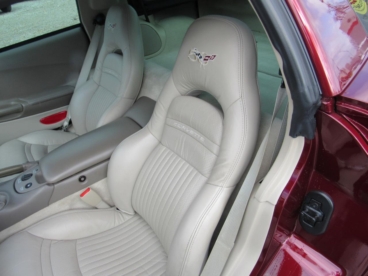 Chevrolet Corvette  2003