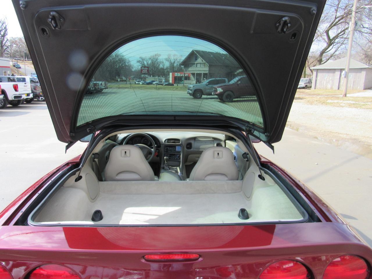 Chevrolet Corvette  2003