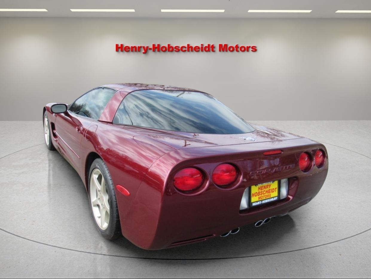 Chevrolet Corvette  2003