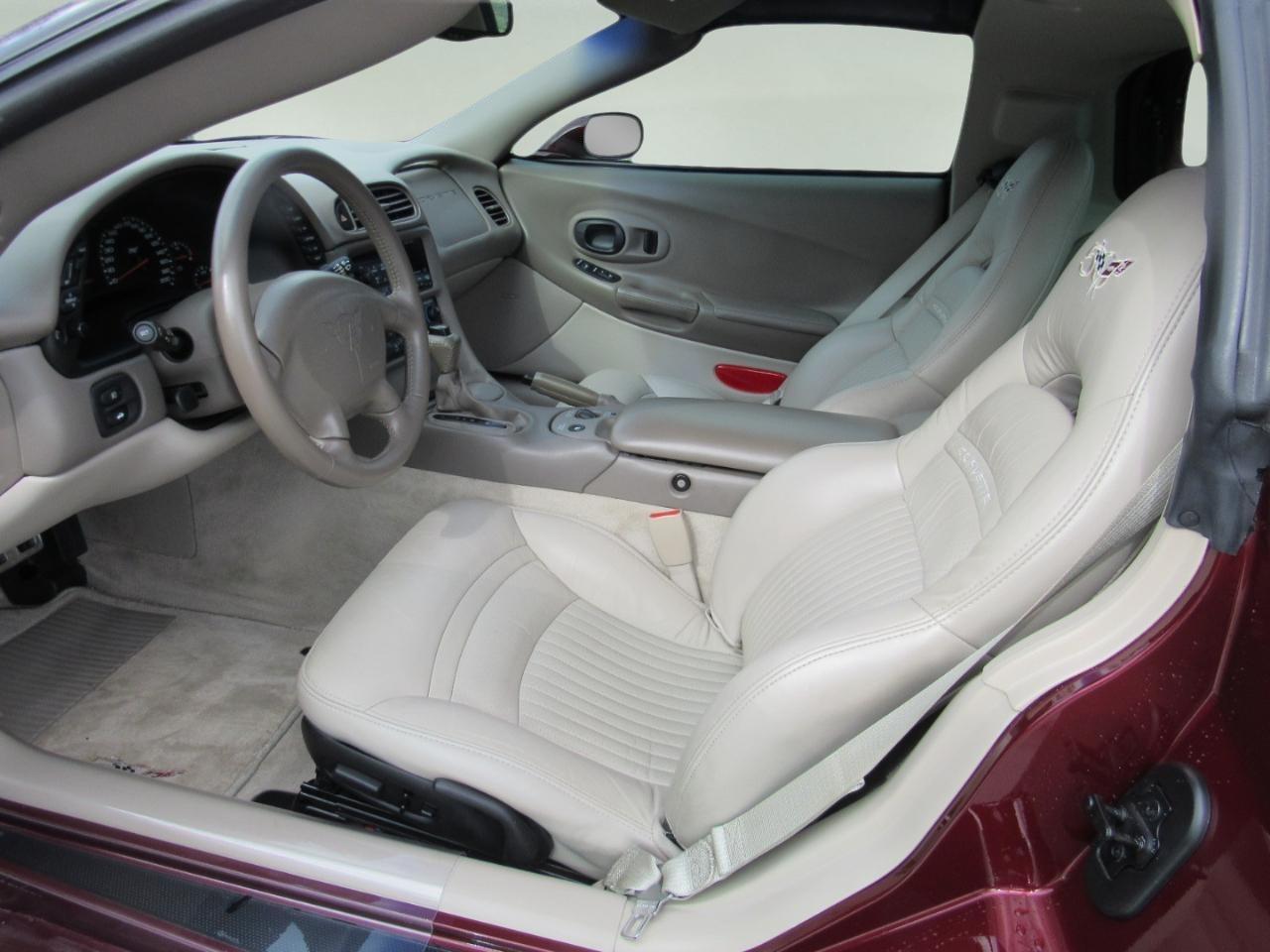 Chevrolet Corvette  2003