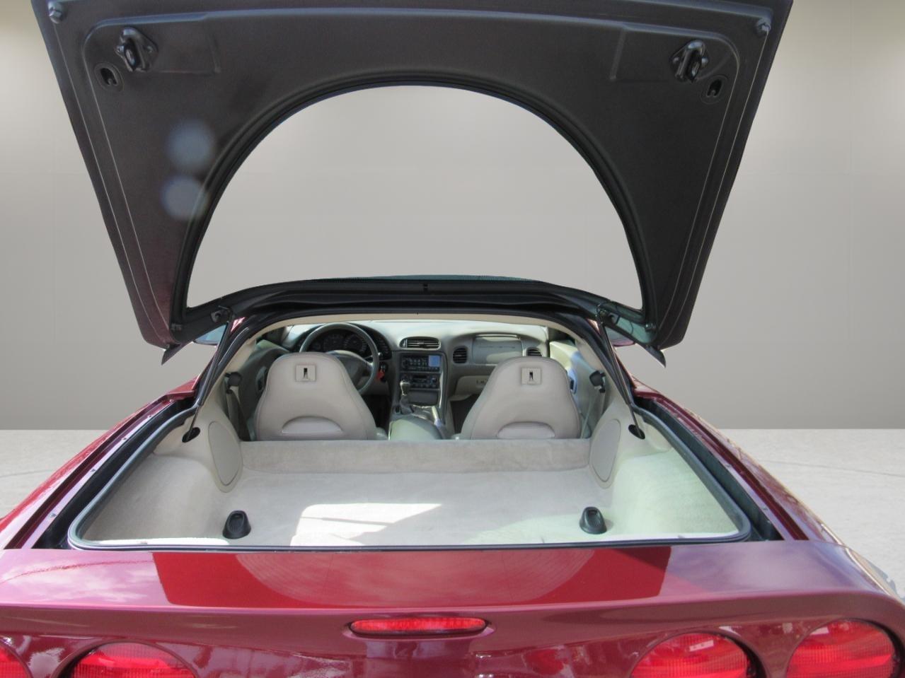 Chevrolet Corvette  2003