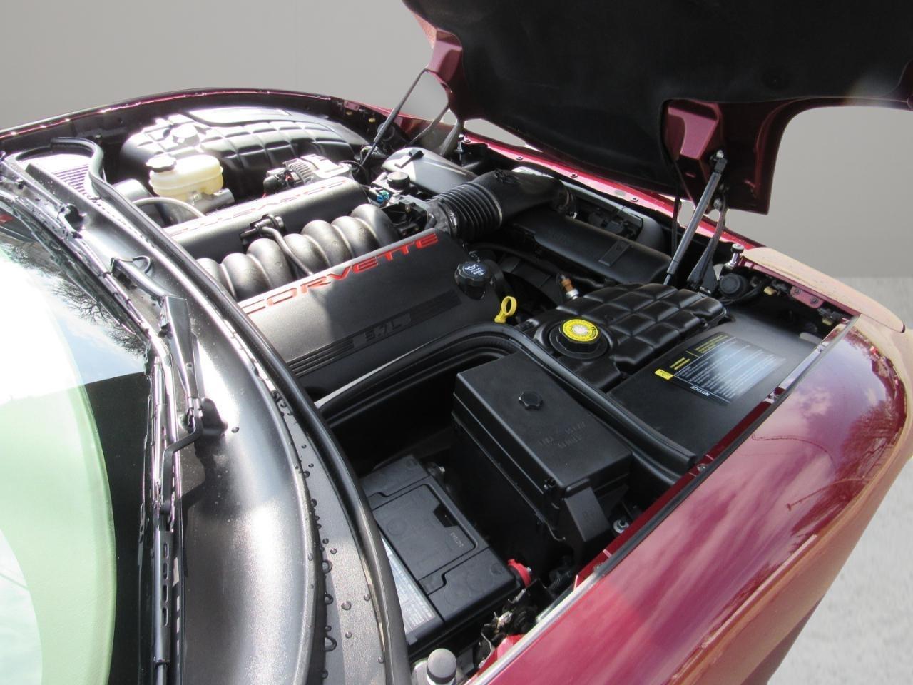 Chevrolet Corvette  2003