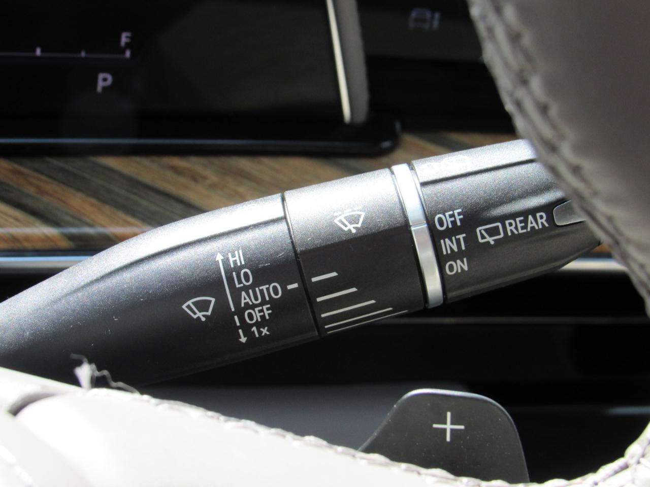 Cadillac Escalade Premium Luxury Platinum AWD 2021