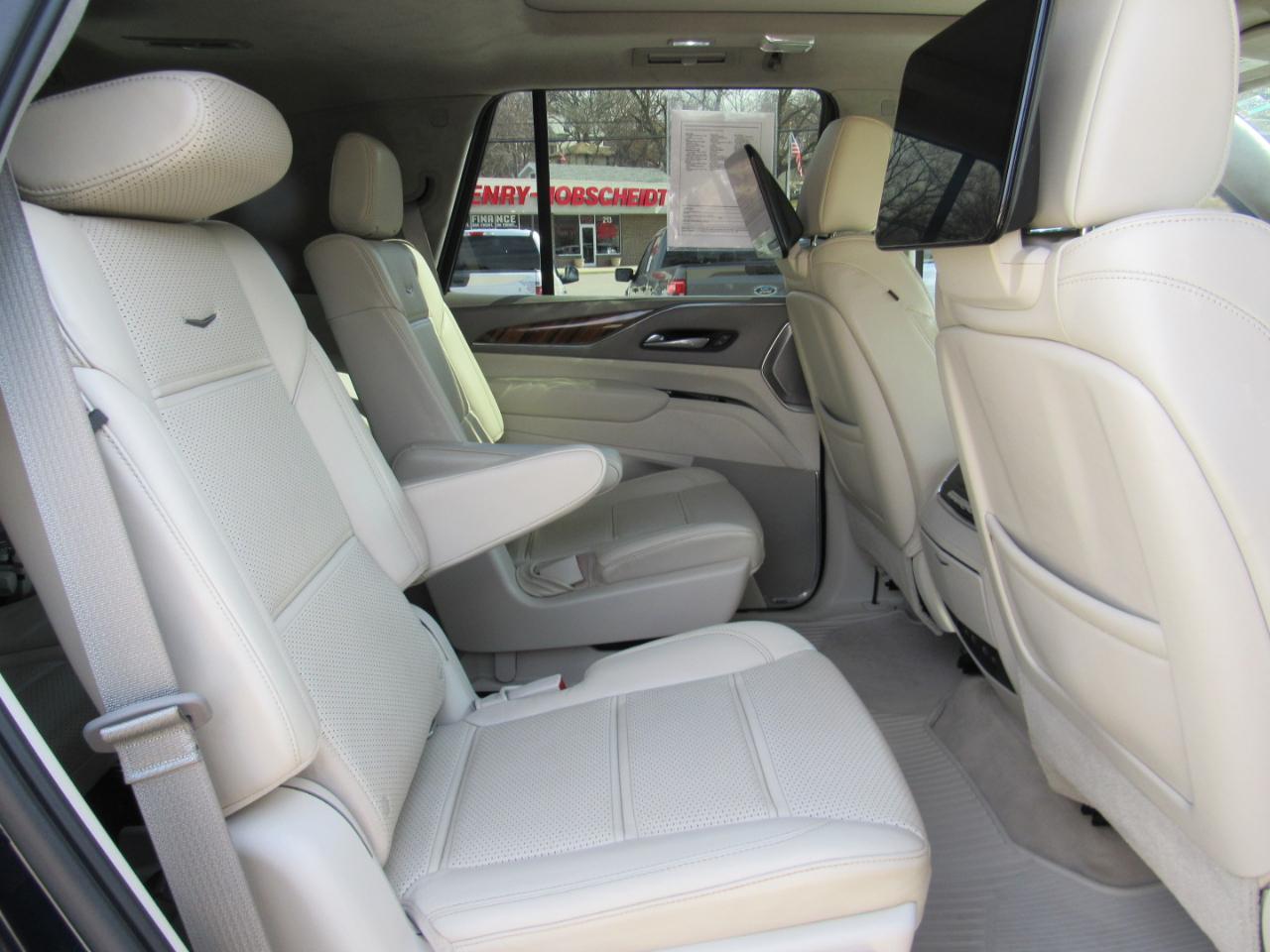 Cadillac Escalade Premium Luxury Platinum AWD 2021