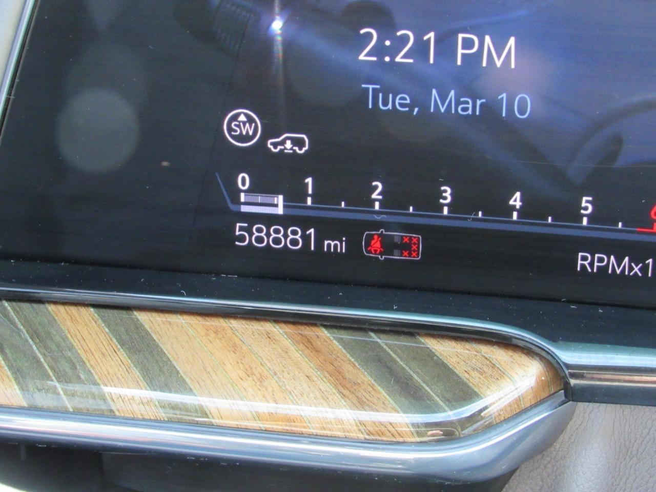 Cadillac Escalade Premium Luxury Platinum AWD 2021