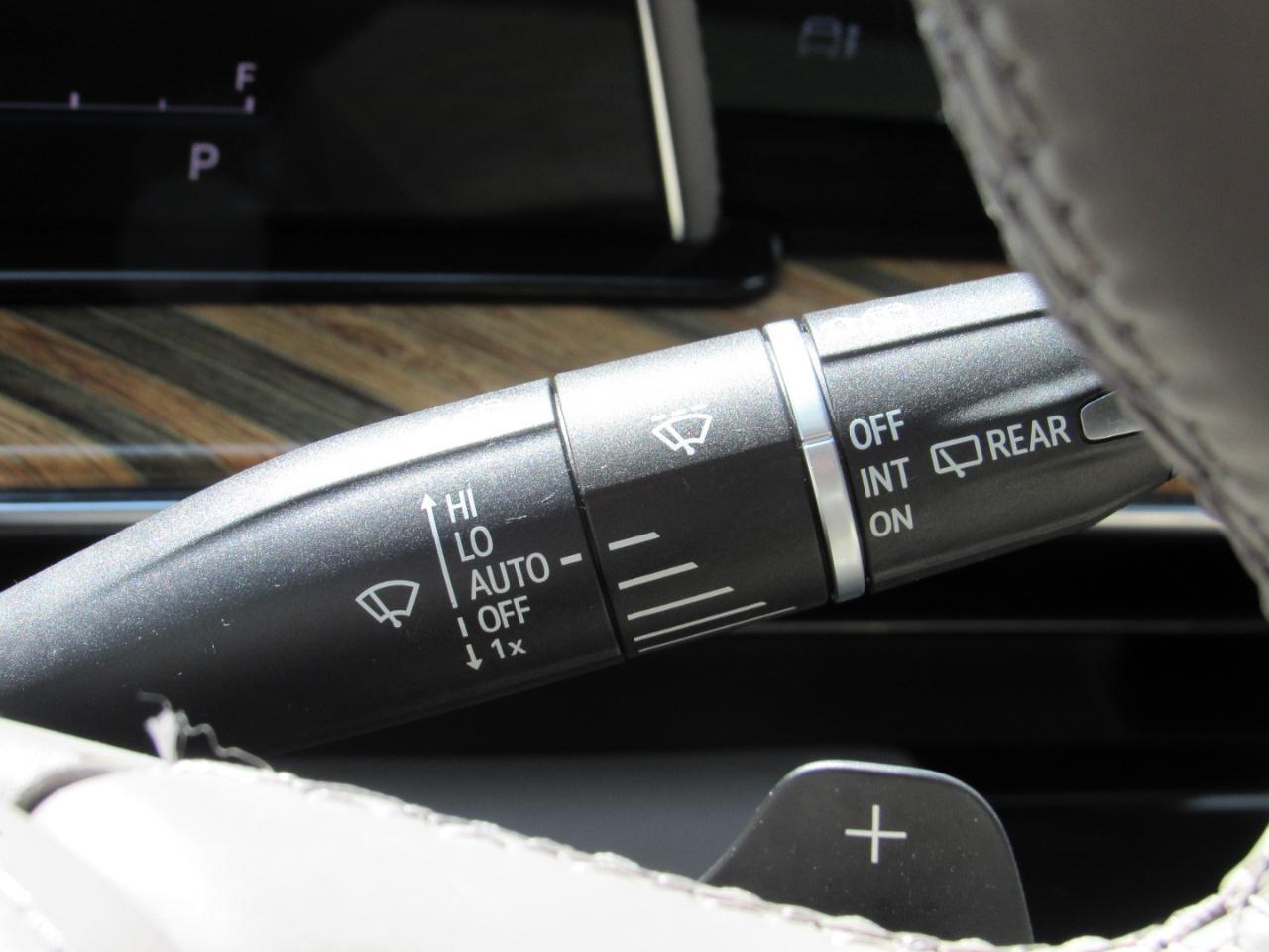 Cadillac Escalade Premium Luxury Platinum AWD 2021