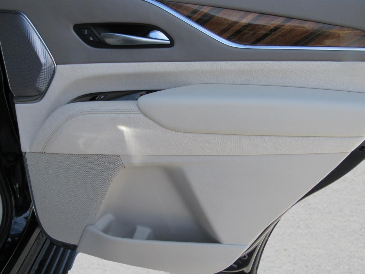 Cadillac Escalade Premium Luxury Platinum AWD 2021