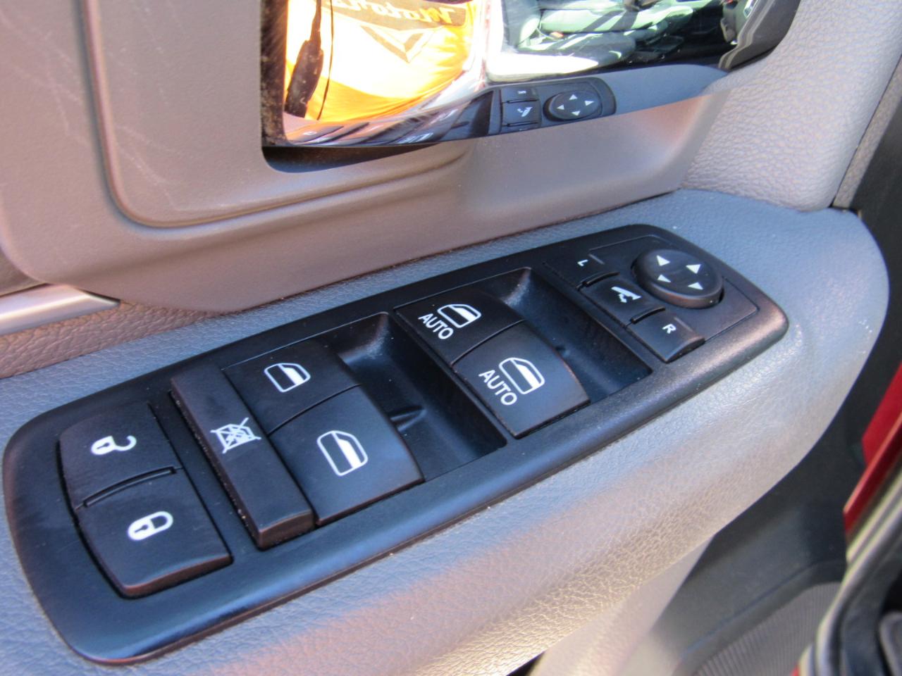 RAM 1500 Big Horn Crew Cab 4WD 2016