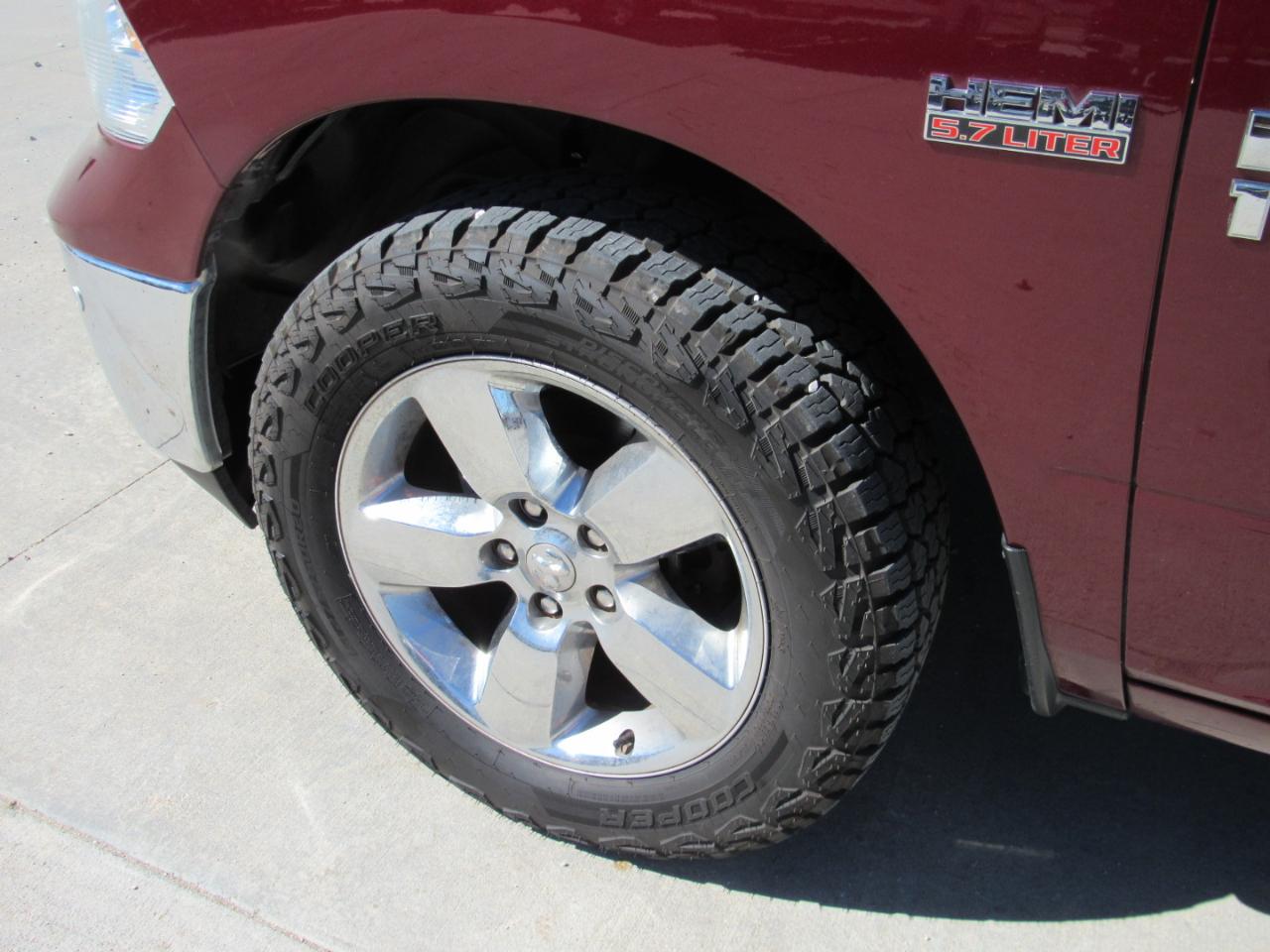 RAM 1500 Big Horn Crew Cab 4WD 2016