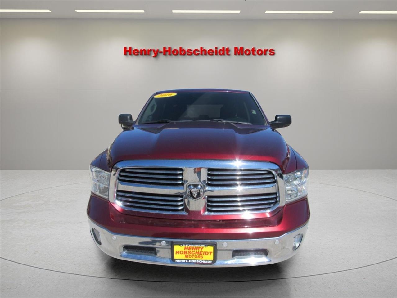RAM 1500 Big Horn Crew Cab 4WD 2016