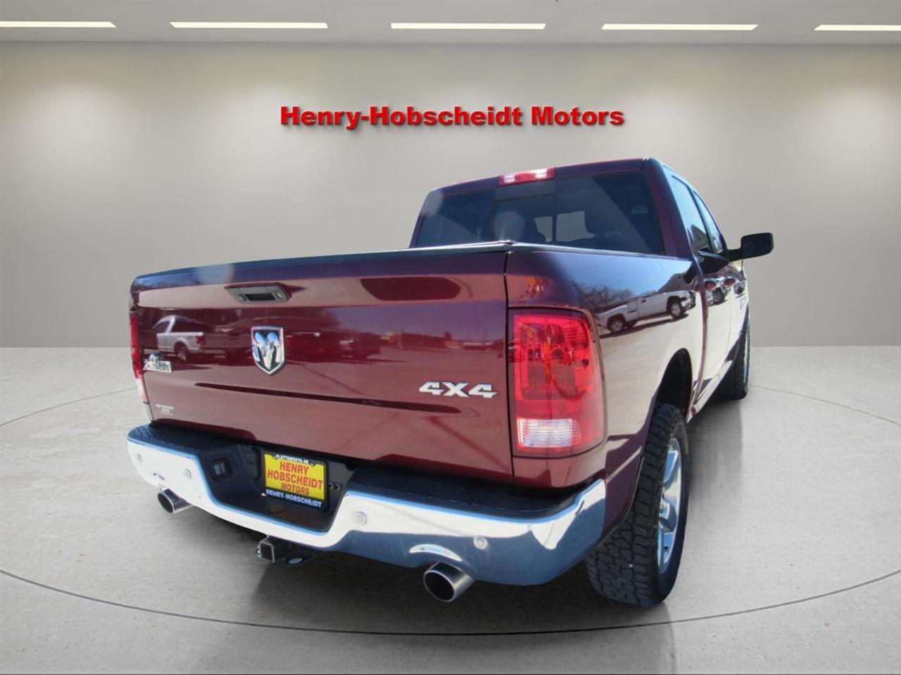 RAM 1500 Big Horn Crew Cab 4WD 2016