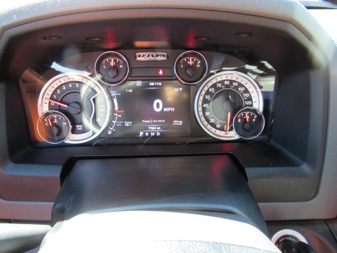 RAM 1500 Big Horn Crew Cab 4WD 2016