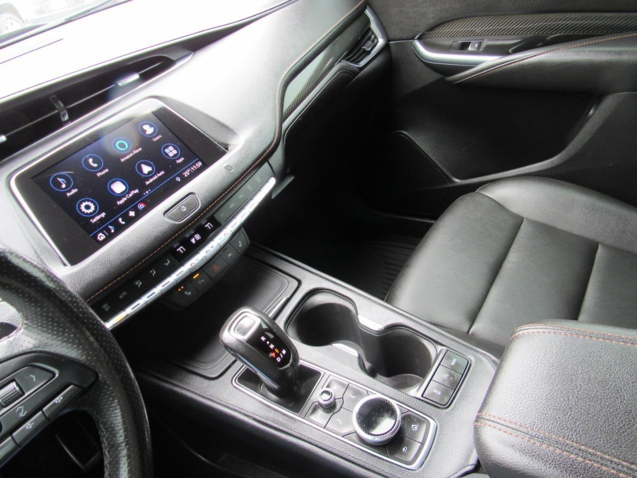 Cadillac XT4 Sport AWD 2019