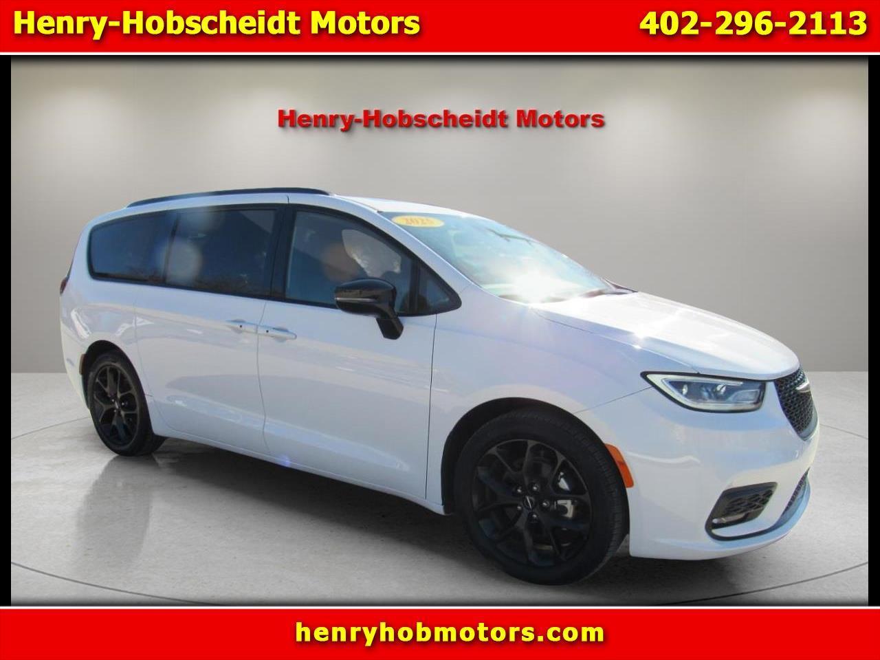 2025 Chrysler Pacifica Limited FWD