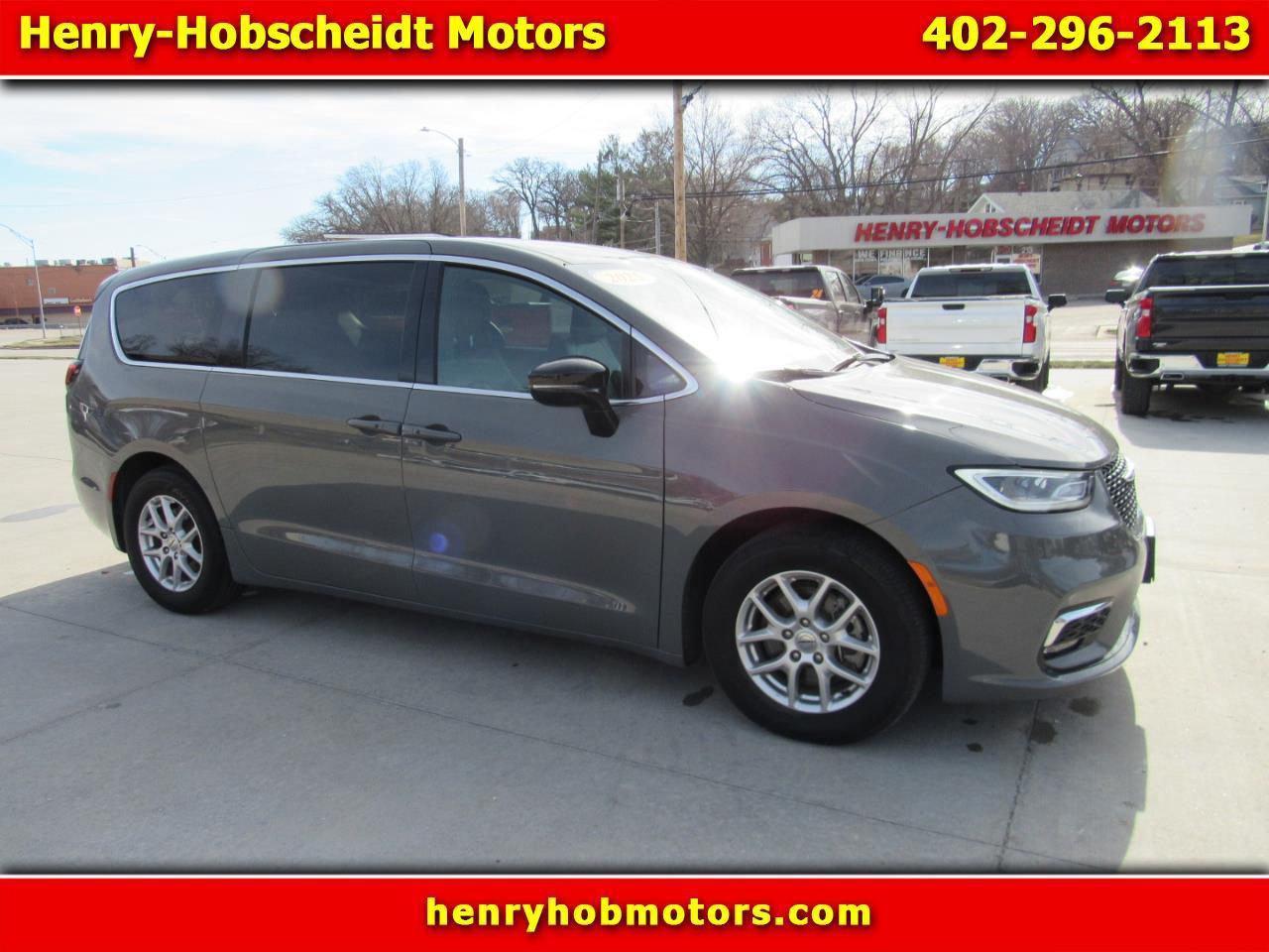 2025 Chrysler Pacifica FWD