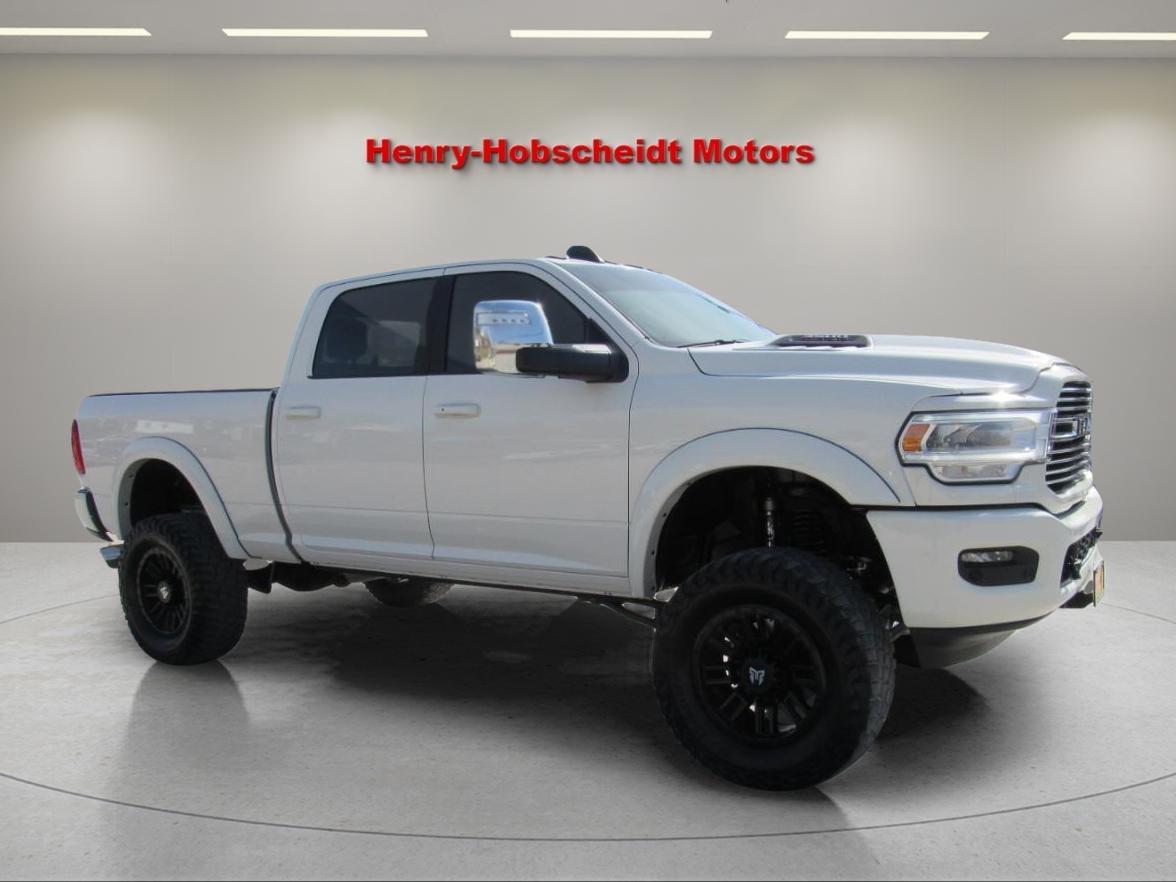 2024 RAM 3500 Lifted Laramie Crew Cab 4WD